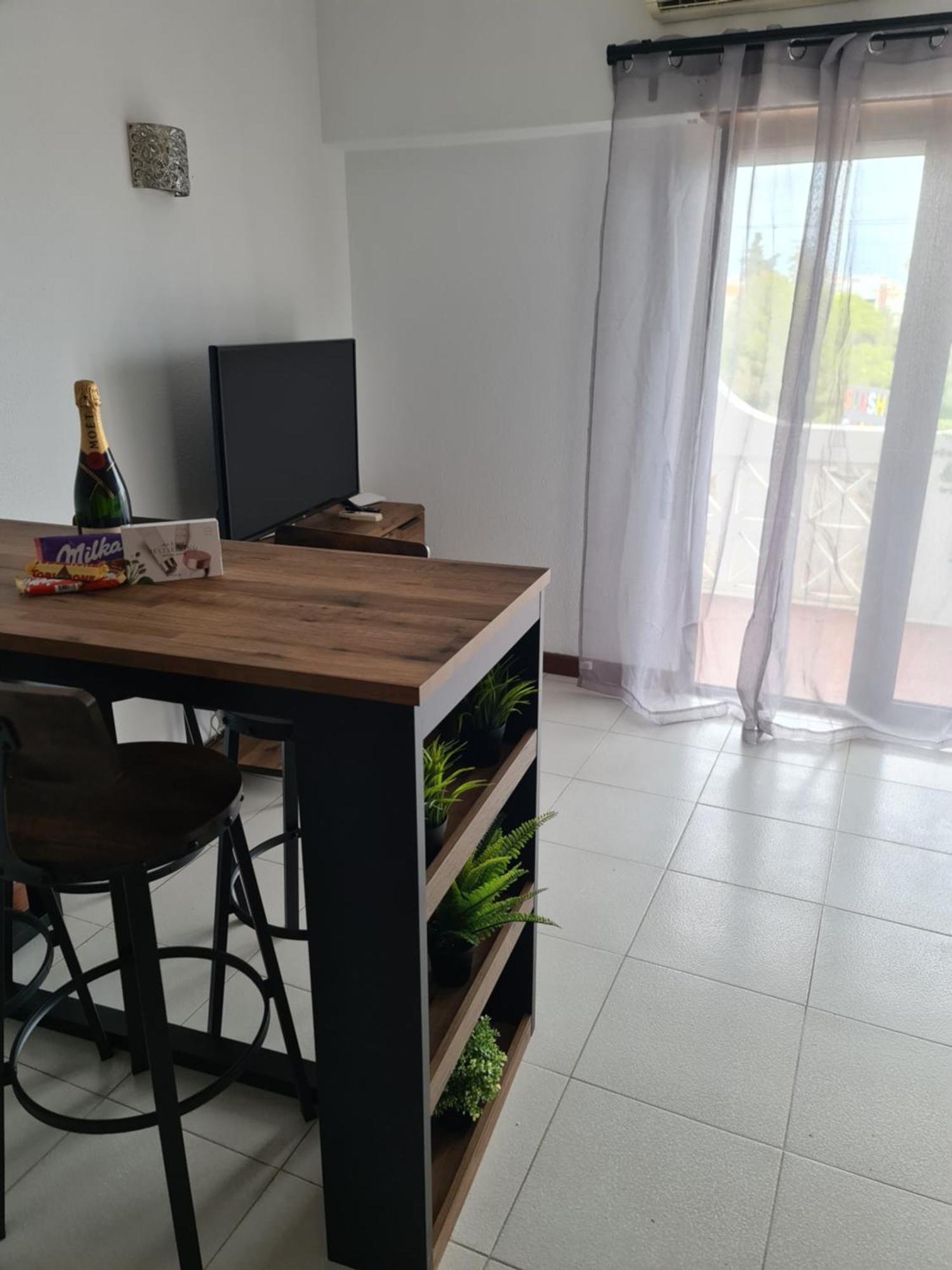 1 Bedroomed Apartment - Ocean View - Oura - Beach Albufeira Exteriör bild