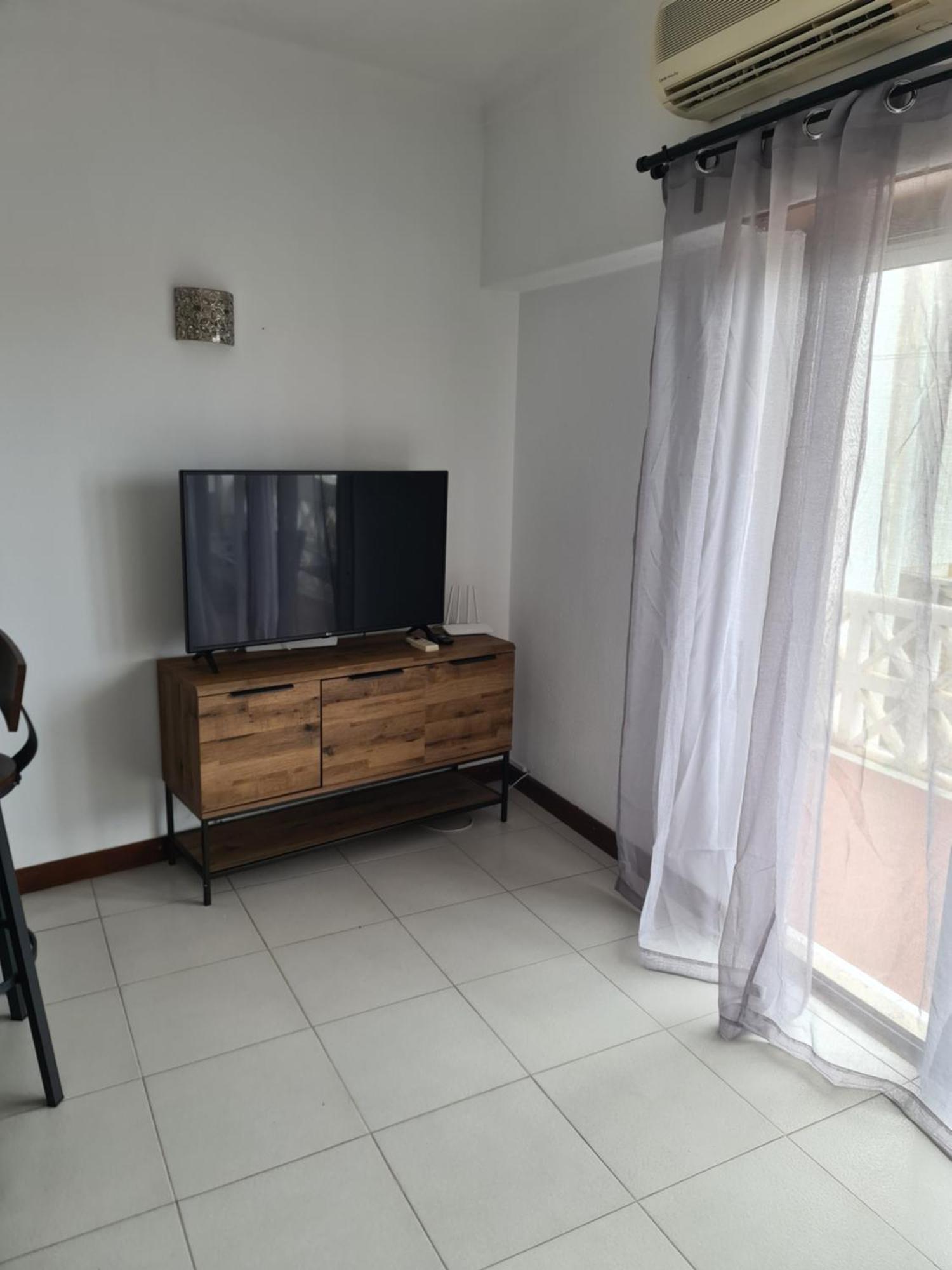 1 Bedroomed Apartment - Ocean View - Oura - Beach Albufeira Exteriör bild