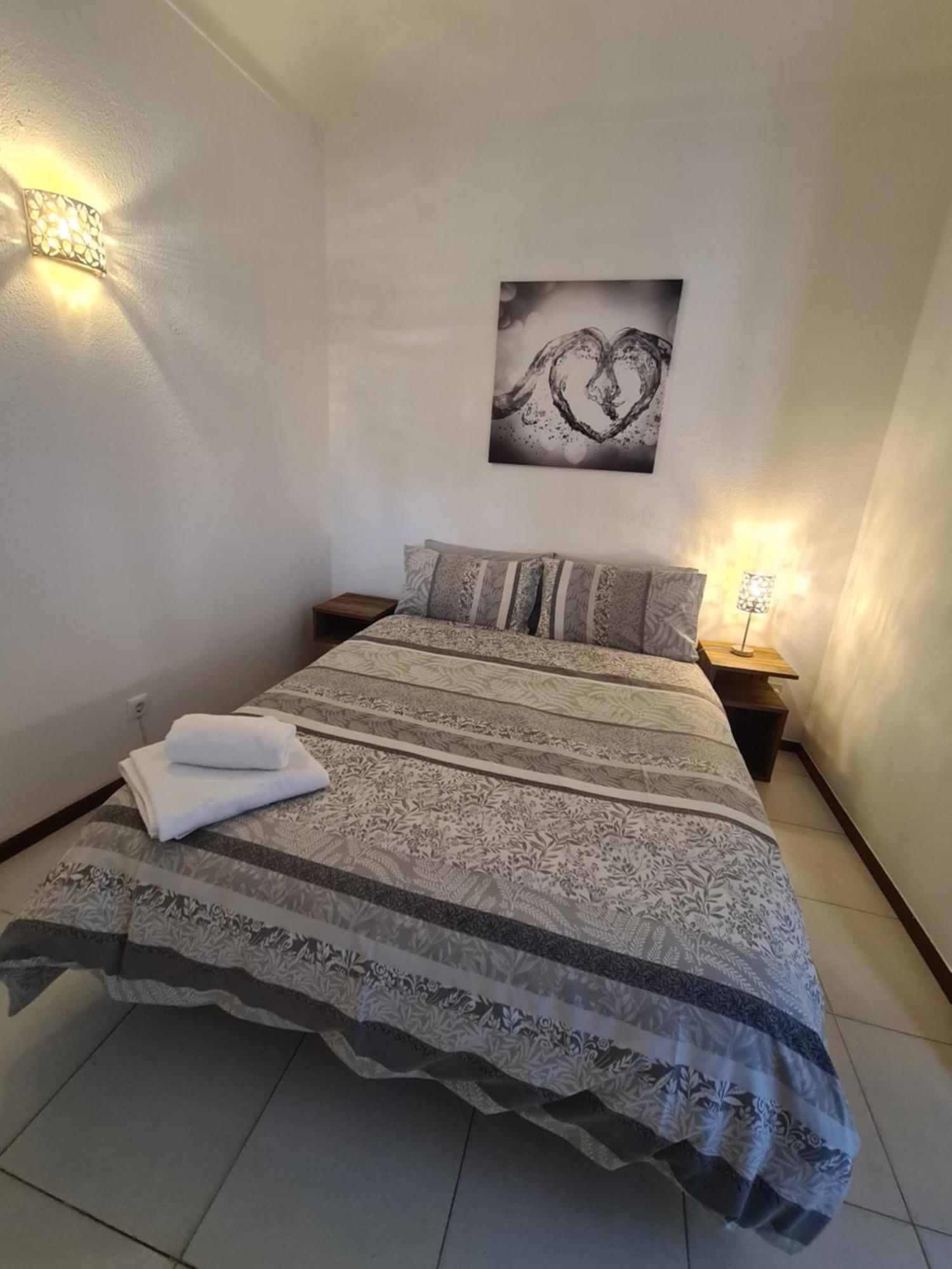 1 Bedroomed Apartment - Ocean View - Oura - Beach Albufeira Exteriör bild